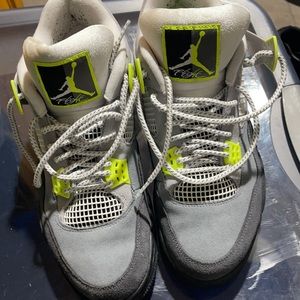 Nike
AIR JORDAN 4 RETRO SE 'NEON 95'